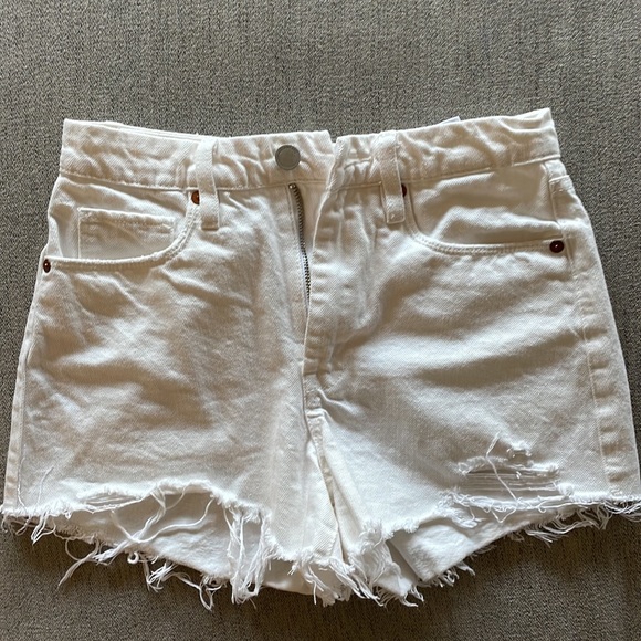 Distressed Shorts - Picture 2 of 4